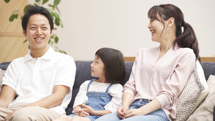 家族団らんのイメージ