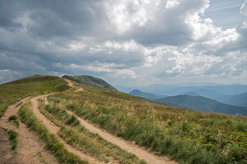 Naklejka premium Szlak turystyczny w Bieszczadach