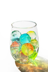 丸くてかわいいフルーツゼリー　Round and cute cold fruit jelly