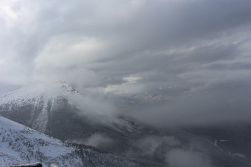 Fototapeta na wymiar Whistlers peak - Jasper Canada