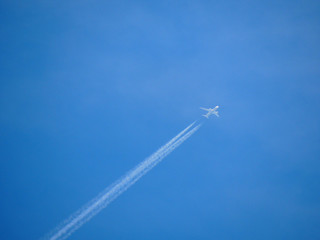 飛行機雲
