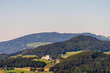 Fototapeta na wymiar Wallfahrtsort Maria Plain mit Wallfahrtsbasilika Maria Himmelfahrt bei Salzburg in Österreich