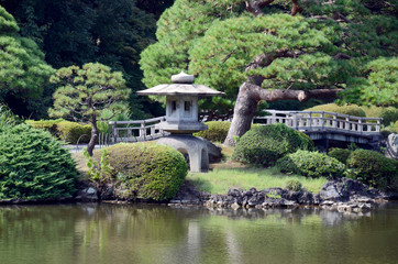 Fototapeta premium 石灯籠