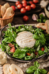 Grilled camembert with delicious salad