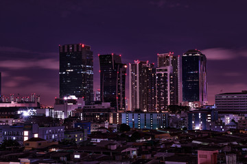 Fototapeta na wymiar the buildings in downtown at night, night light.
