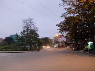 Fototapeta na wymiar ベトナム鉄道フエ駅前の風景