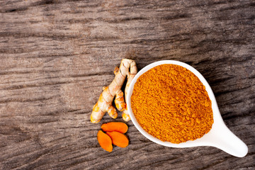 Turmeric root and powder 