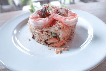 stir fried rice with shrimp and egg