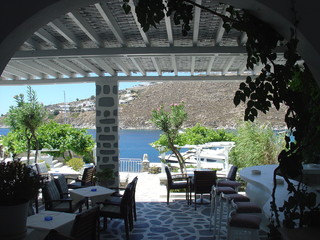 restaurant in the garden