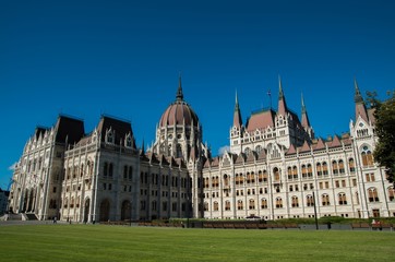 Fototapeta na wymiar Back of Hungarian parliament building in budapest