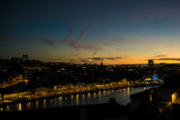 Fototapeta na wymiar night view of porto
