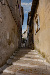 Fototapeta na wymiar Alley in Arles