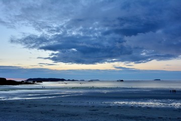 Obraz premium Light on the beach in brittany. France