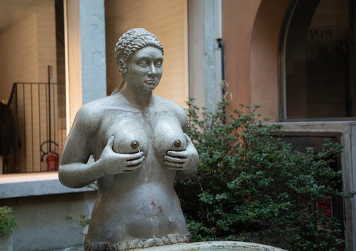 Treviso - Fontana delle tette a