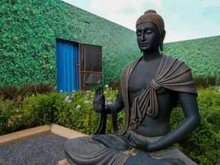 statue of buddha