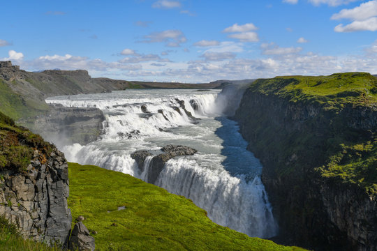 Der Gullfoss Wasserfall auf Island