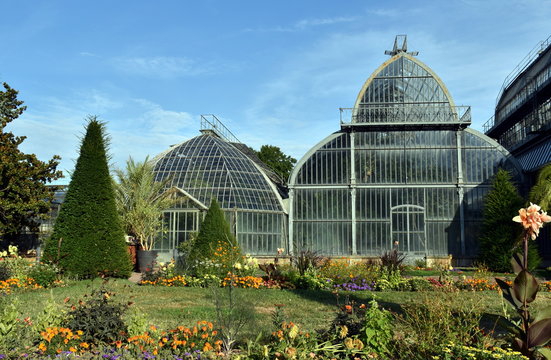 Gew&auml;chshaus im Parc de la T&ecirc;te d&rsquo;Or in Lyon