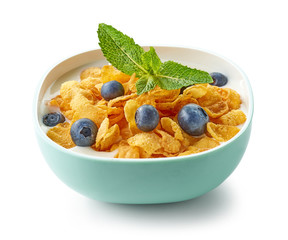 bowl of corn flakes with milk
