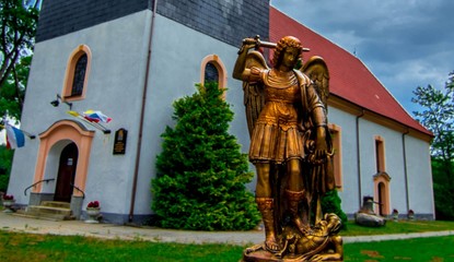 Kościół w Łupawie pomorskie  © Piotr