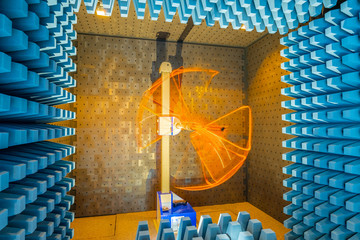 Fully anechoic chamber