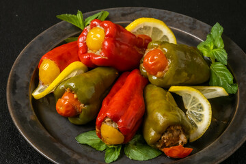 トルコの肉詰めピーマン ドルマ Turkish pepper stuffed dish Dolma