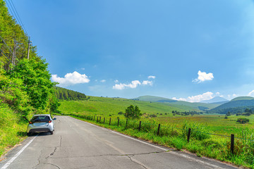 【長野県 霧ヶ峰】夏のドライブイメージ © travel