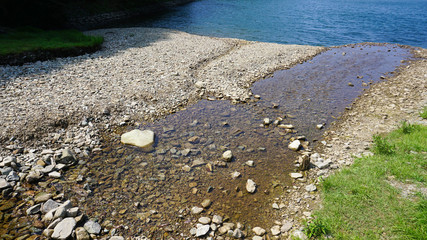 川遊びができる小川