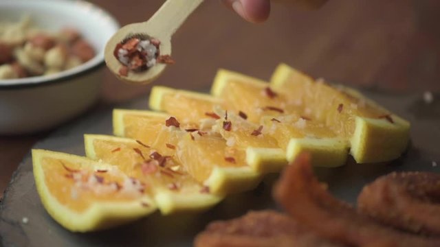 Naranjas con chile mezcal close up