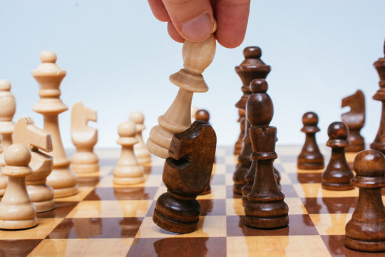 Chess Pieces On Chess Board Stock Illustration - Download Image Now -  Arranging, Bishop - Chess Piece, Challenge - iStock