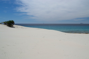 Veduta delle dune e della spiaggia di Arenas Biancas