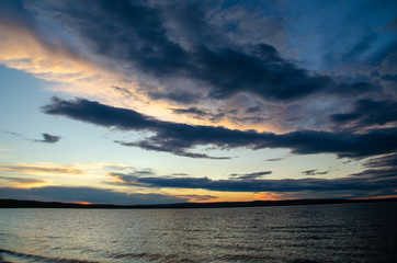 Obraz premium beautiful blue sky at sunset