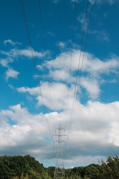 鉄塔と送電線