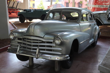 キューバのハバナでかつての大統領の官邸だった、革命博物館　Museo de la Revoluciónの古い車
