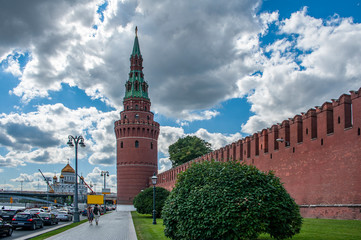 Fototapeta premium The modern territory of the Moscow Kremlin was formed at the end of the XV century during the construction of brick walls and towers. Famous Italian architects took part in the works. 