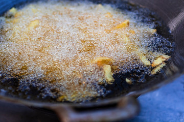 Deep fried foods contain large amounts of trans fats.