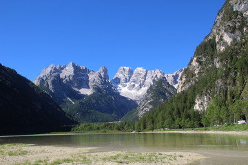 Traumhafte Aussicht in den Bergen