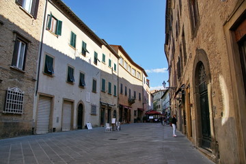 Fototapeta na wymiar Charming narrow streets of Volterra town in Tuscany Italy