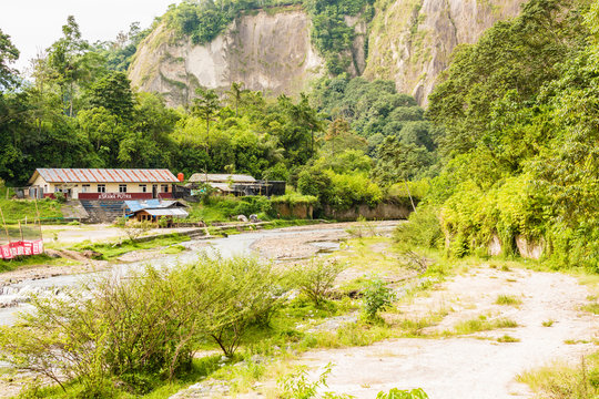 Ngarai Siranok, canyon, river, Kecamatan Guguk Panjang, Kota Bukittinggi, Sumatra Barat, Indonesia, flying dog,sawa