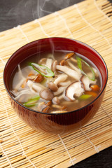 キノコ汁