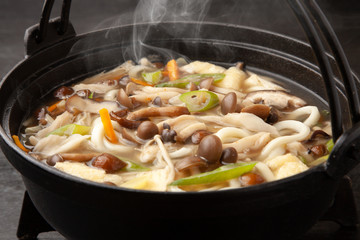 キノコの煮込みうどん