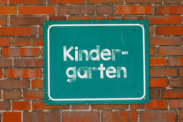 Fototapeta na wymiar Schild Kindergarten