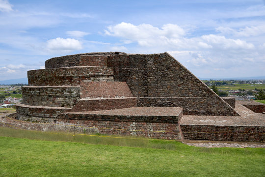 Pir&aacute;mide circular de Calixtlahuaca