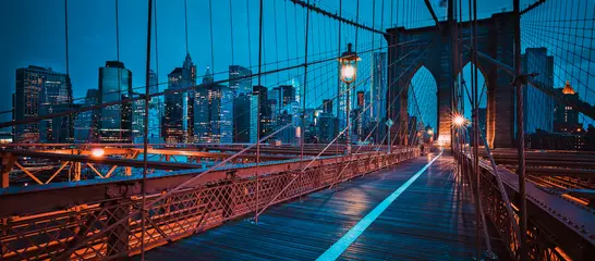 Photo sur Aluminium Brooklyn Bridge View from the brooklyn bridge, by night