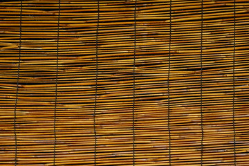 細い葦で作られたすだれ