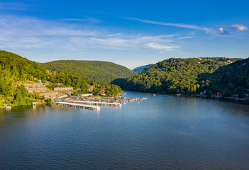 Obraz premium Wide panoramic view of Cheat Lake near Morgantown in West Virginia from aerial drone shot above the water