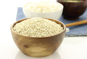 大麦と麦ごはんの食事