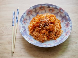 한국전통음식 김치 비빔국수
