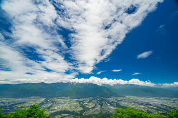 長野県上伊那郡中川村　陣馬形山からの伊那谷の景色