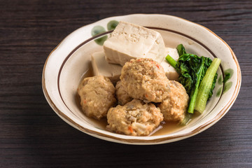鶏団子と豆腐の煮付け