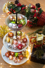 Rustikaler Baumschmuck zur Weihnachtszeit